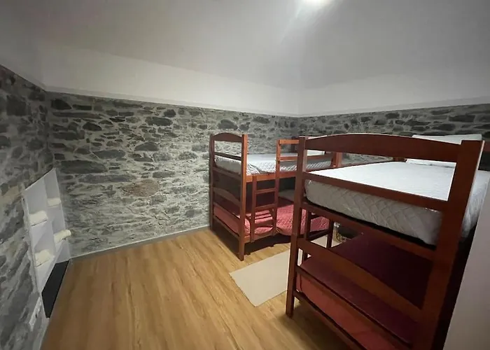 Casa Rustica Da Maloeira * ファハ・ダ・オヴェルハ